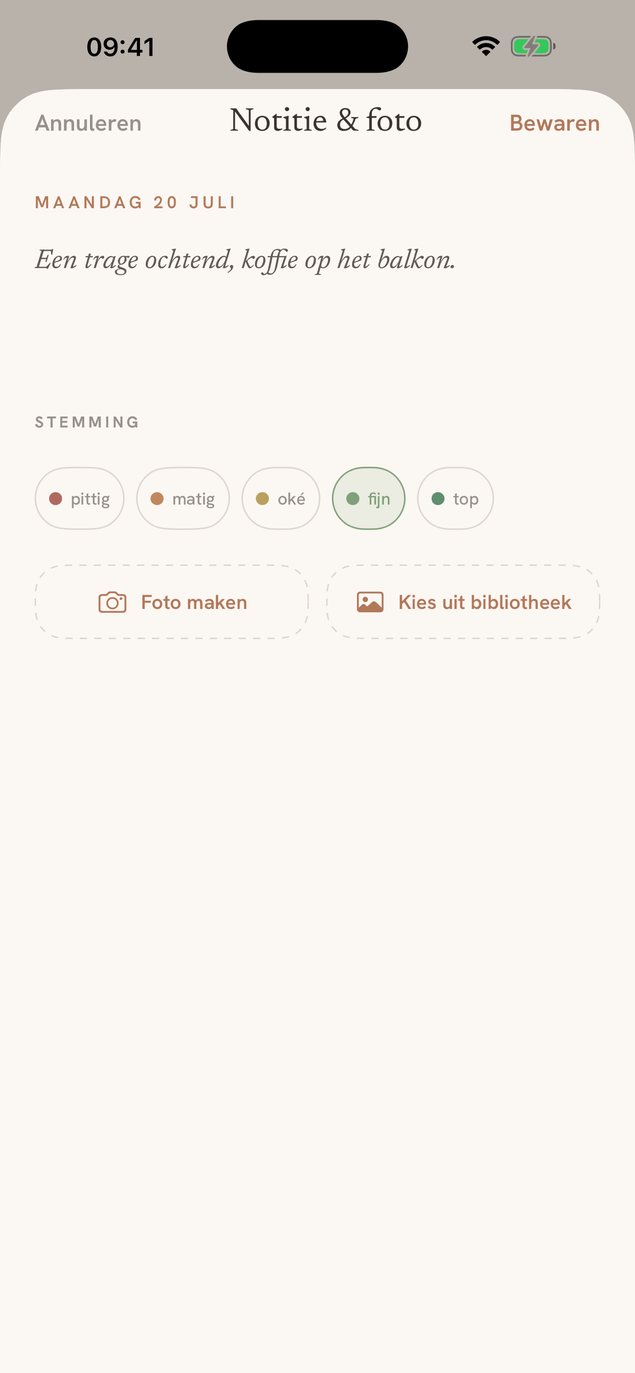 Daypages bewaareditor met een notitie, stemming en foto